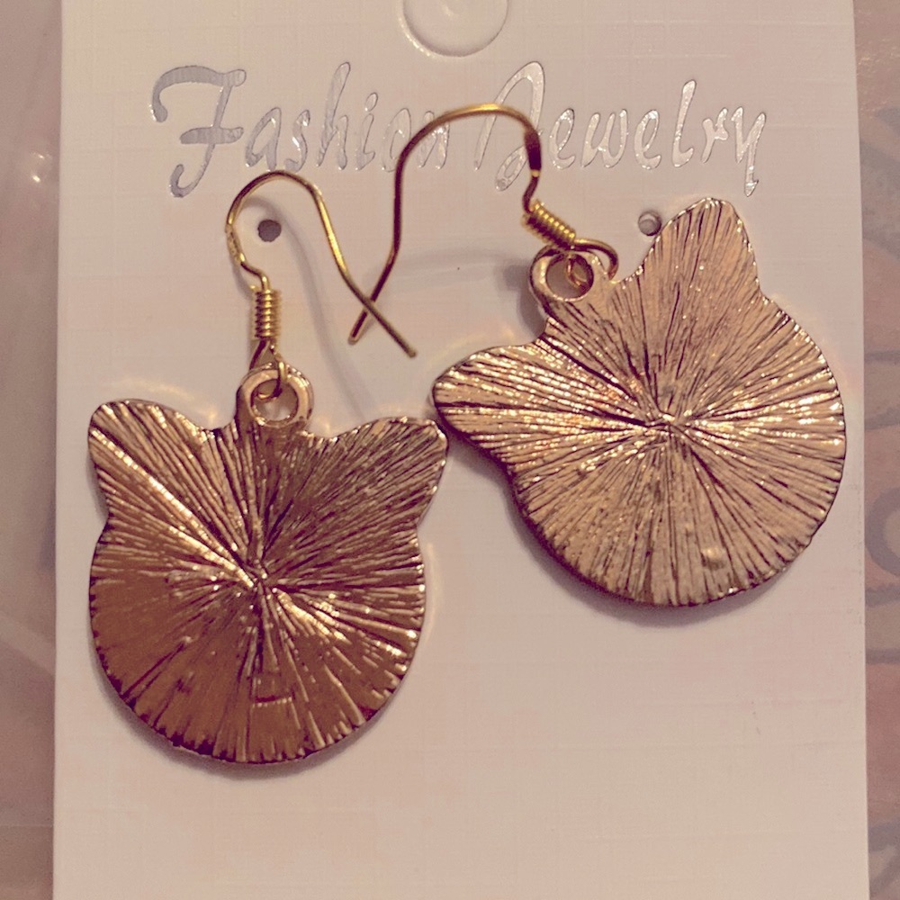 Fun dangle earrings - Picture 2 of 2